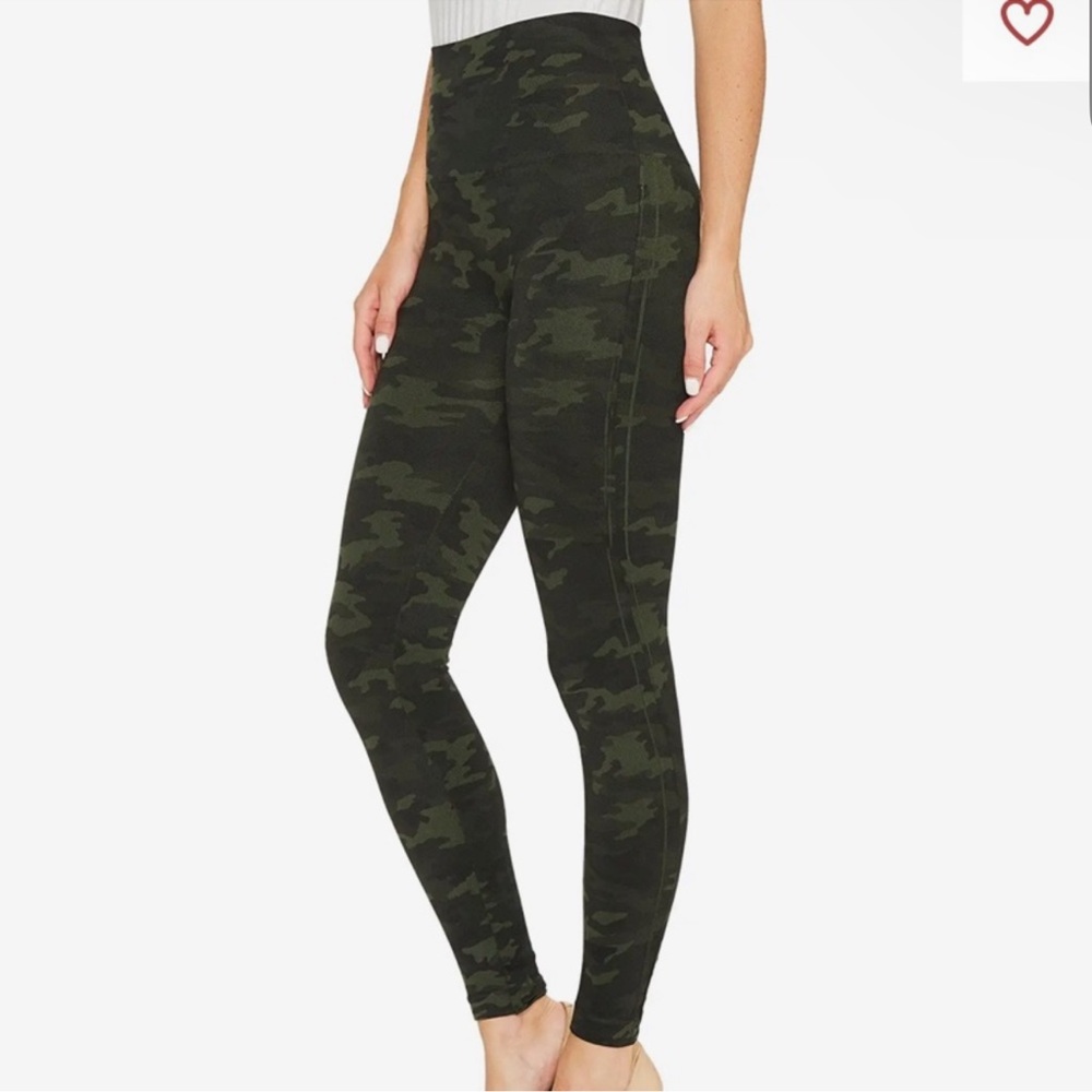 SPANX Camo Look at Me Now Seamless Leggings size XL